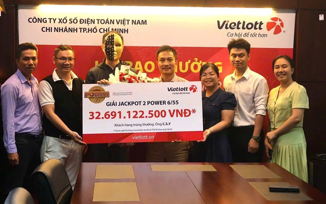 Japanese Man’s Lottery Win Reveals Hidden Struggles